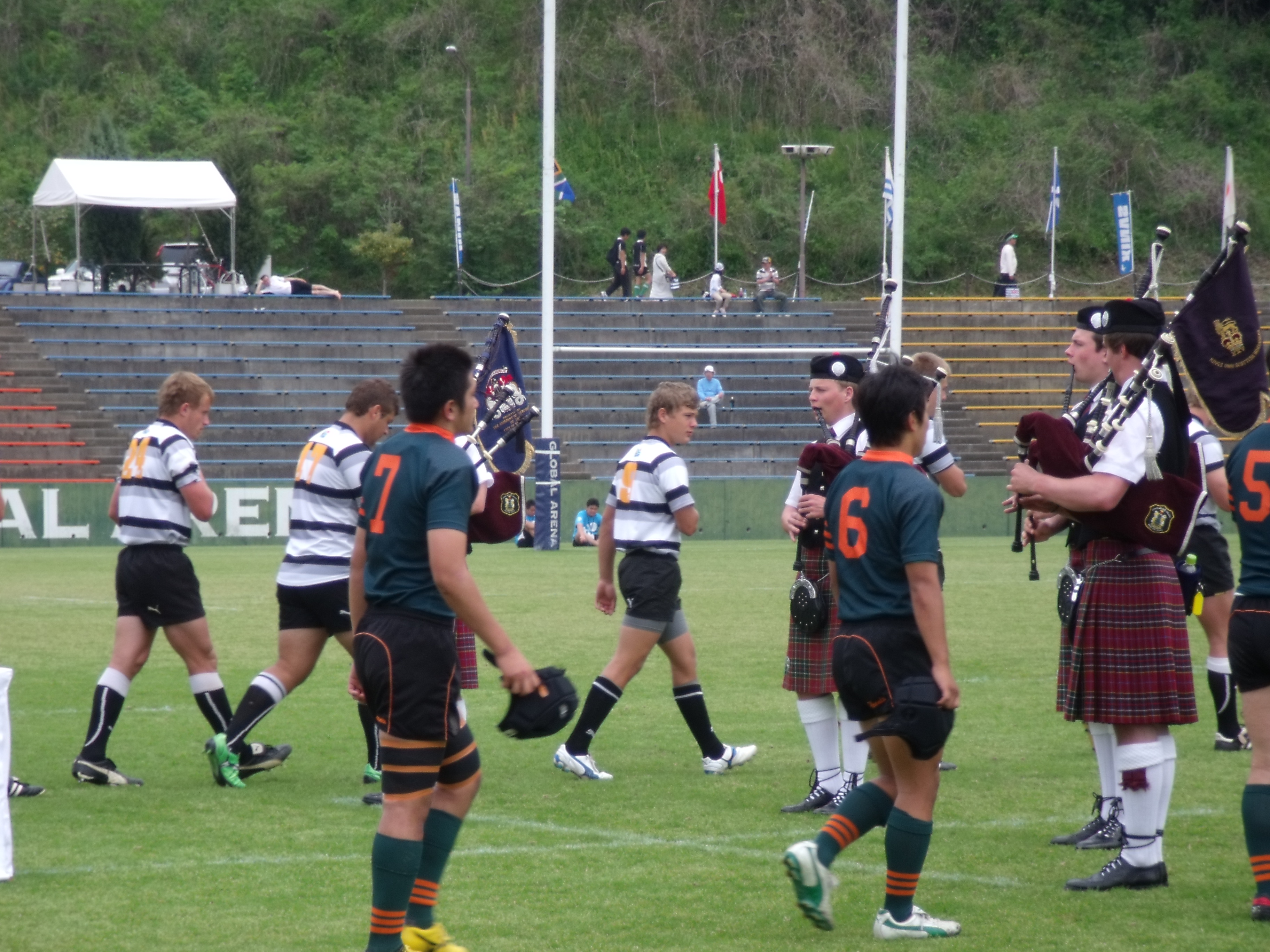 �T�j�b�N�X���[���h���[�X